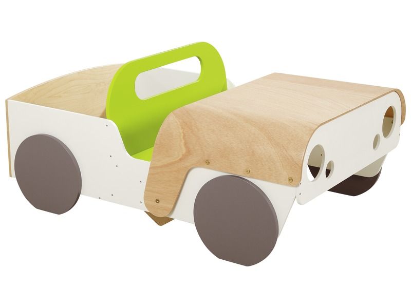 Car activity centre outlet