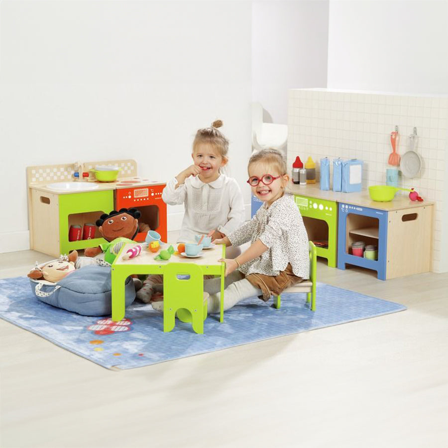 Studio Kitchen Square