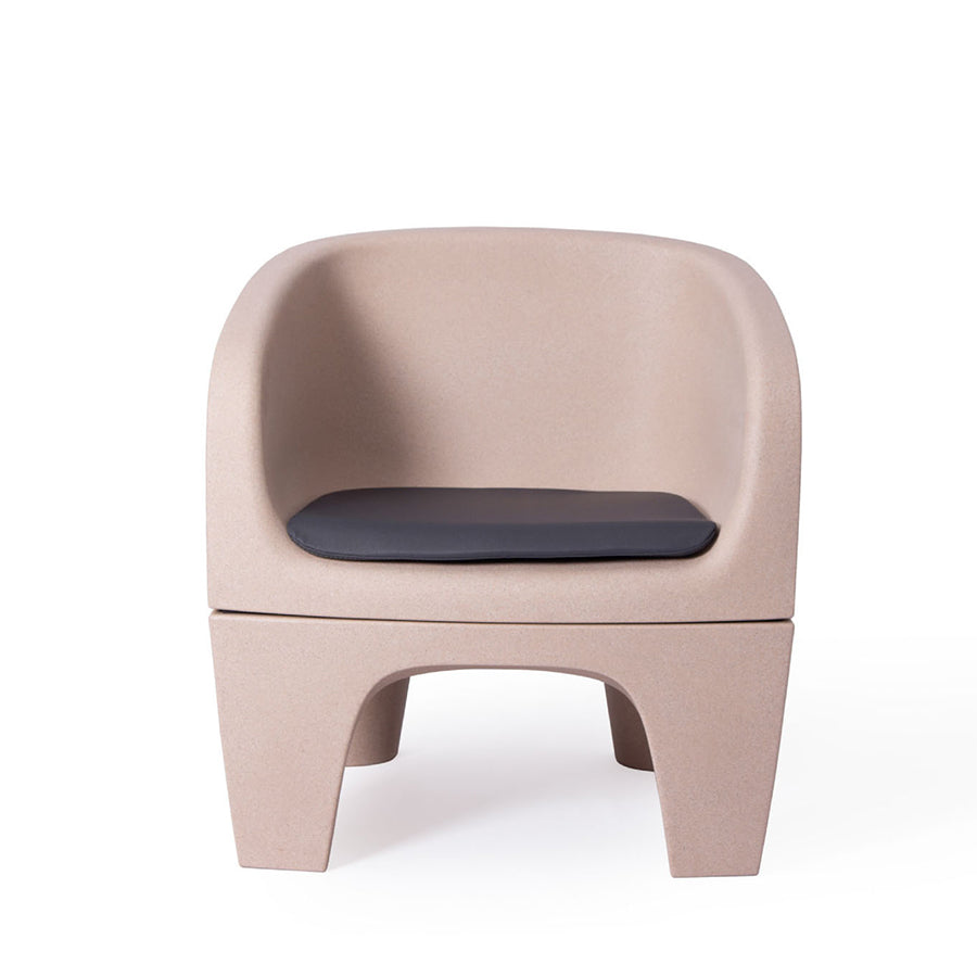Gummy Bear Moulded Leg Outdoor Chair Beige Melange front with Seat Pad