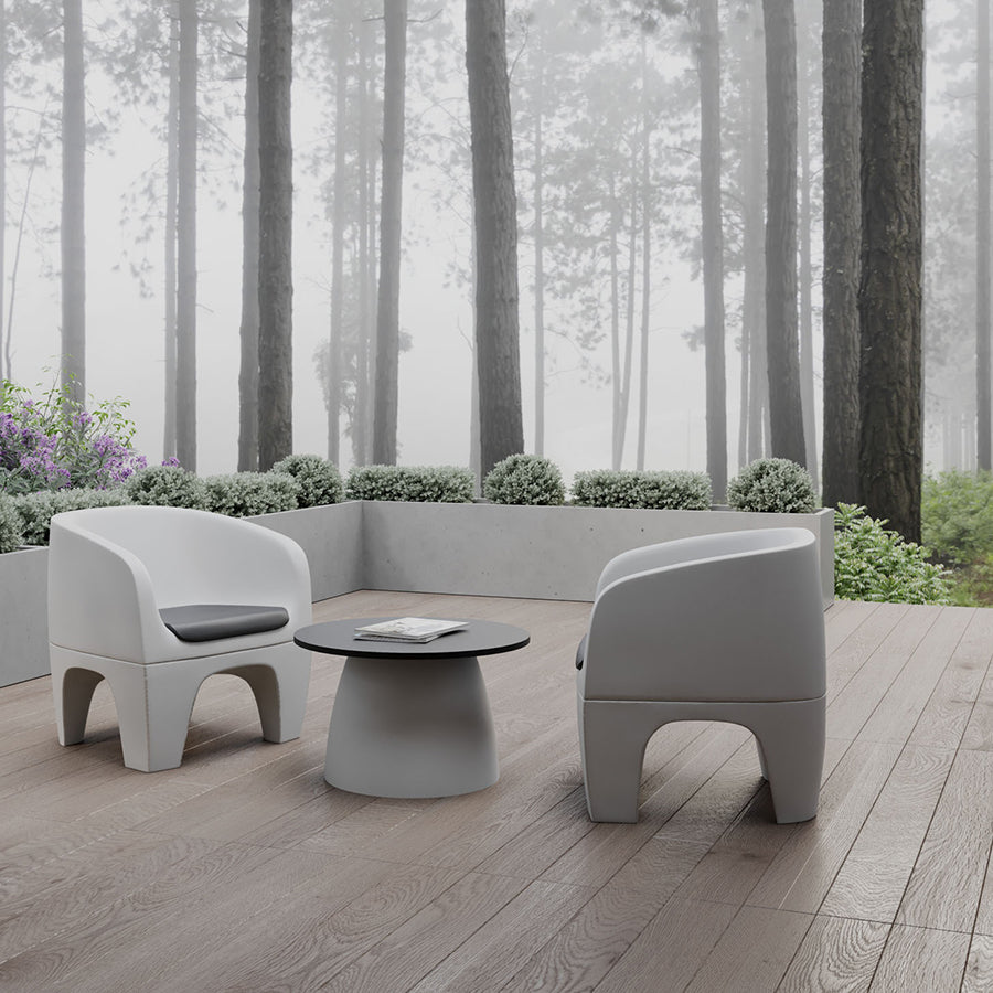 Gummy Bear Moulded Leg Outdoor Chair Grey Melange with Seat Pad and Gummy Bear Single Table Grey Melange Lifestyle Image
