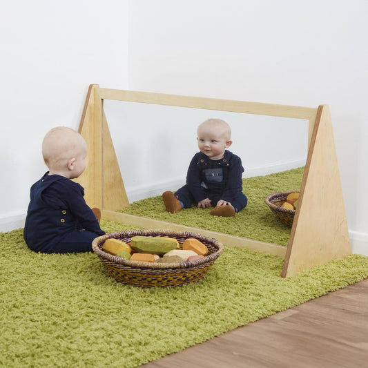 Sit At Mirror Divider