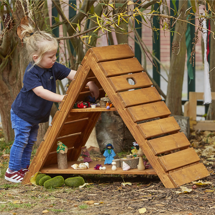 Forest Garden World Peephole House