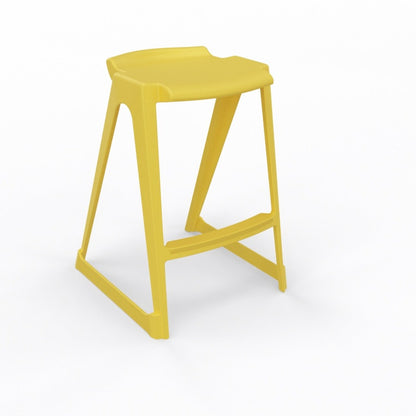 En One Stool Poly Banana yellow