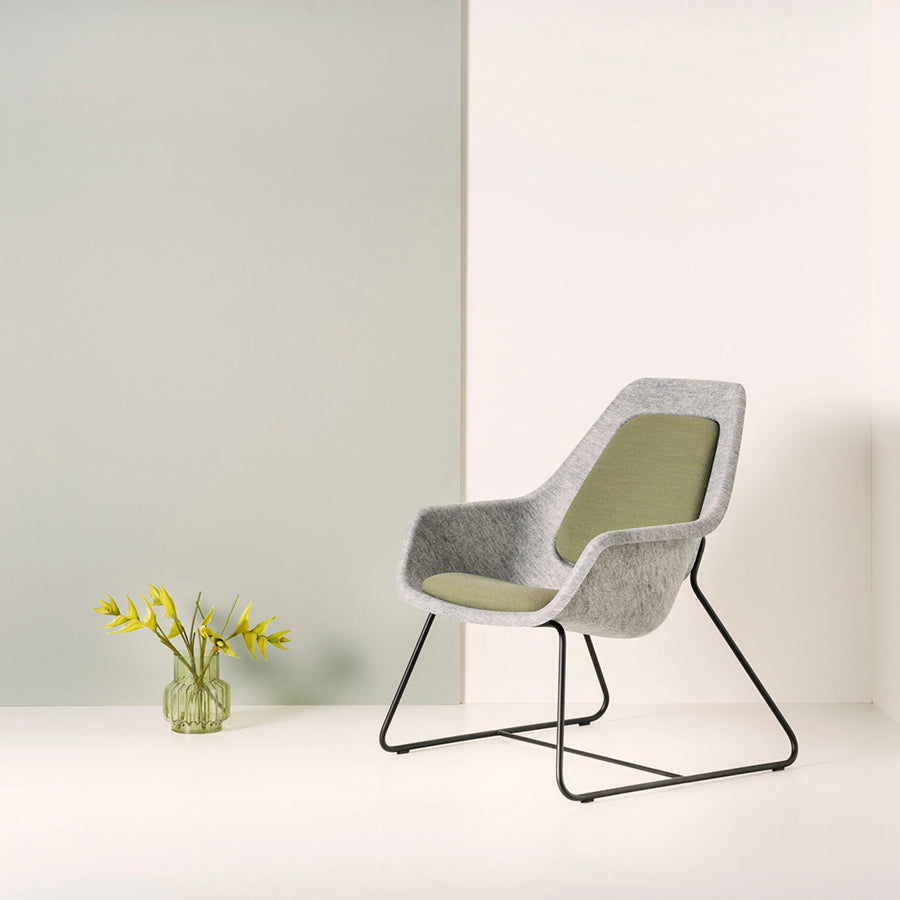 Felt Relax Skid Frame Chair